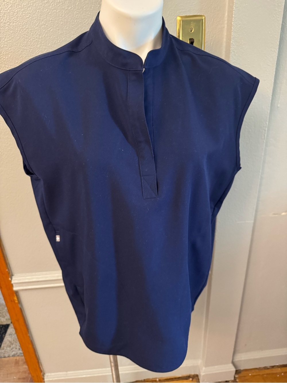 Figs Navy Short Sleeve Mandarin Collar Medical Top